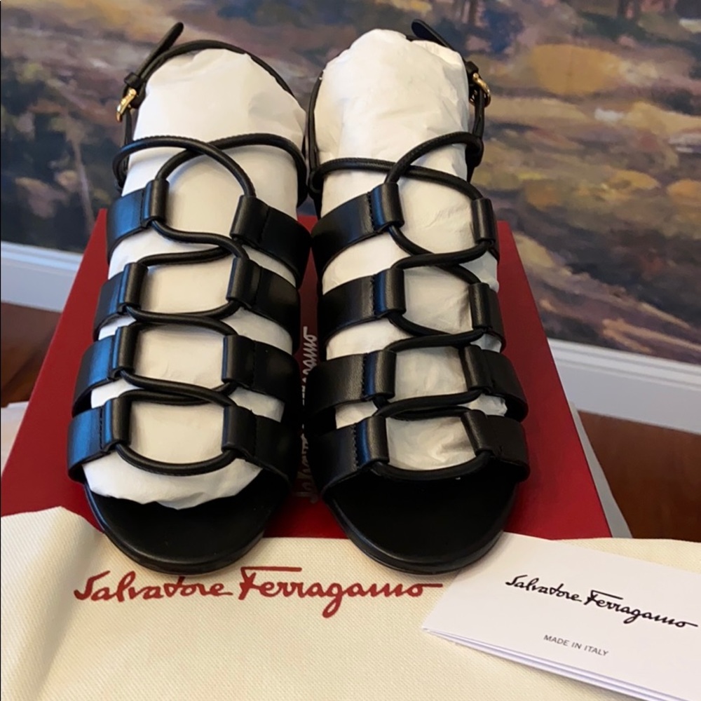 Authentic Salvatore Ferragamo Sirmio Cage Sandal - Picture 3 of 14